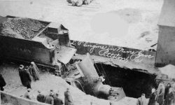 1914 photo of railroad locomotive dropped into a cave at pitts